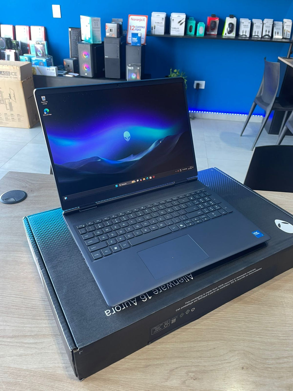 Dell Alienware 16X Aurora