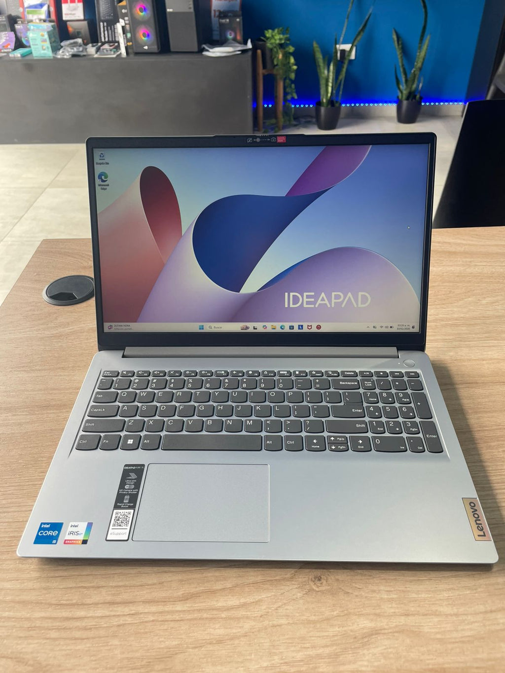Lenovo IP1