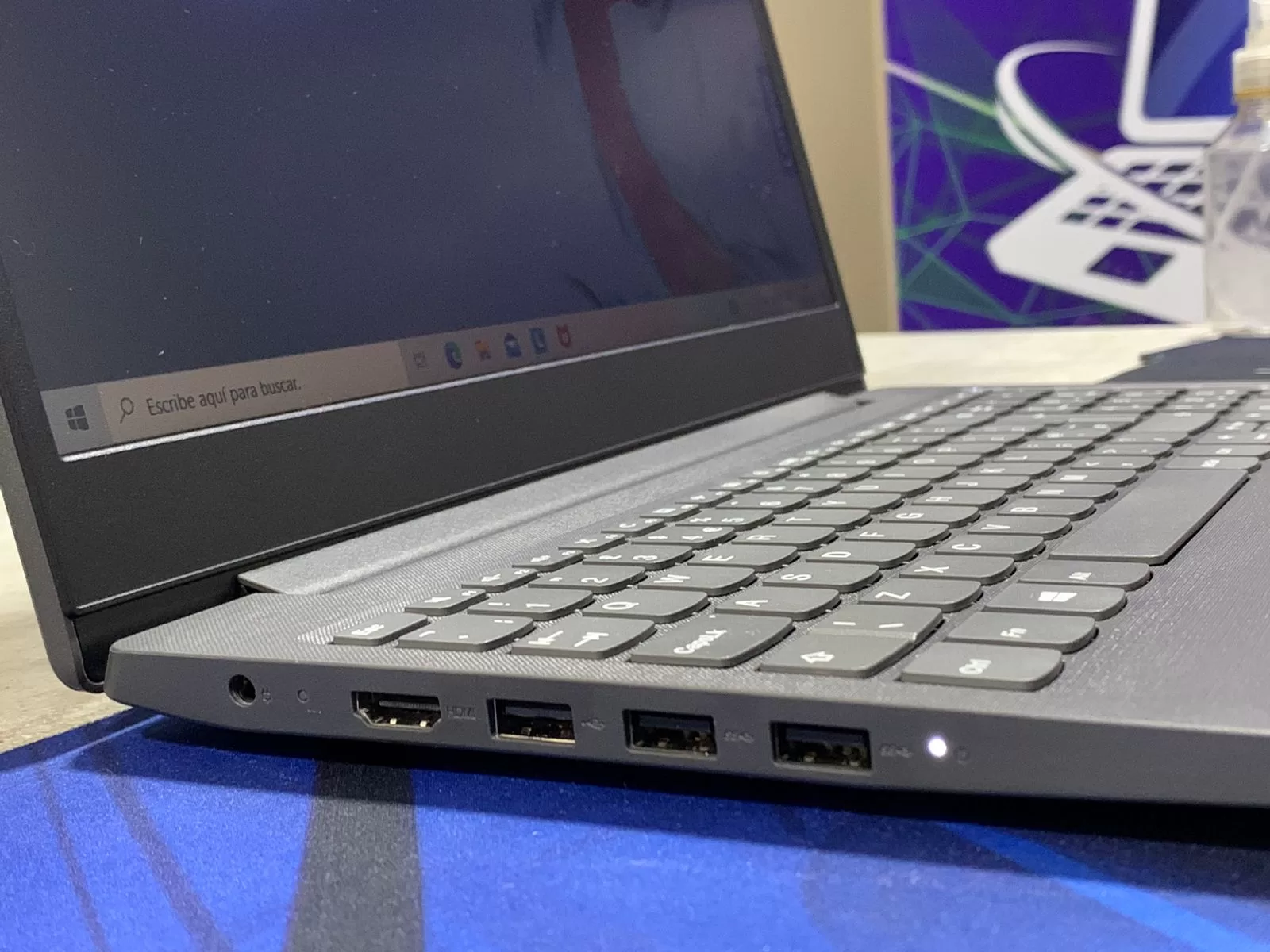 Lenovo V15